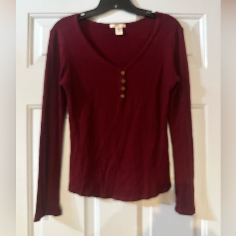 Bozzolo Maroon fitted crop Henley Shirt Sz‎ L